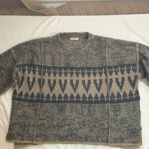 Women’s oversized cropped Blue and Cream Sweater